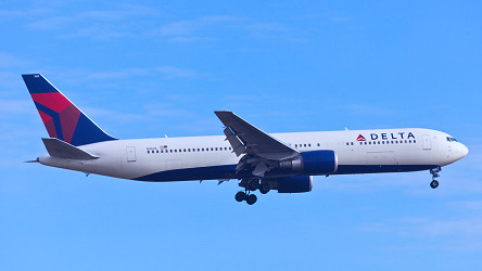 Delta Will Offer Nearly $10,000 to Passengers Who Forfeit Their Seats |  Condé Nast Traveler